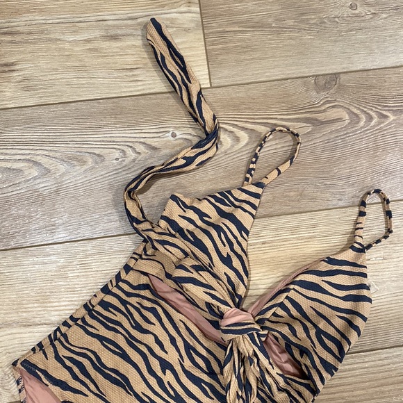 NWT Aerie animal print bathing suit full coverage Size Small - Picture 2 of 7